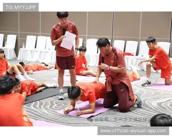 中国足球青训联盟推动足球培训与教育结合，中国足球青训营都有哪些