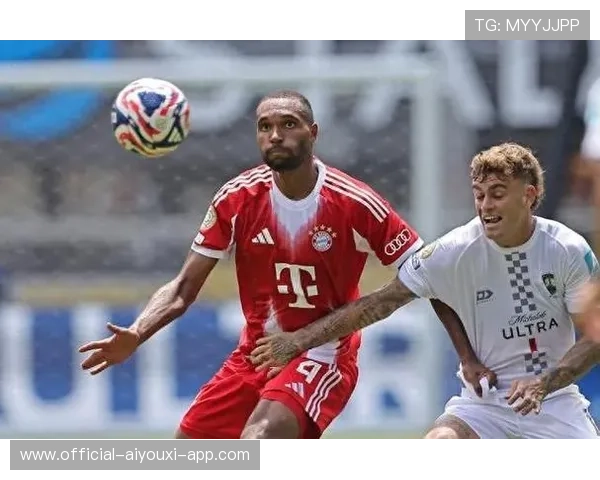 拜仁的高位逼抢太恐怖，对手根本喘不过气，拜仁高档是谁